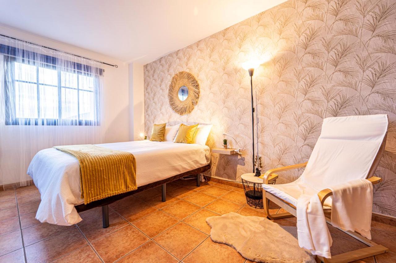 Carrizal House Airport & Digital Nomads Apartment ภายนอก รูปภาพ