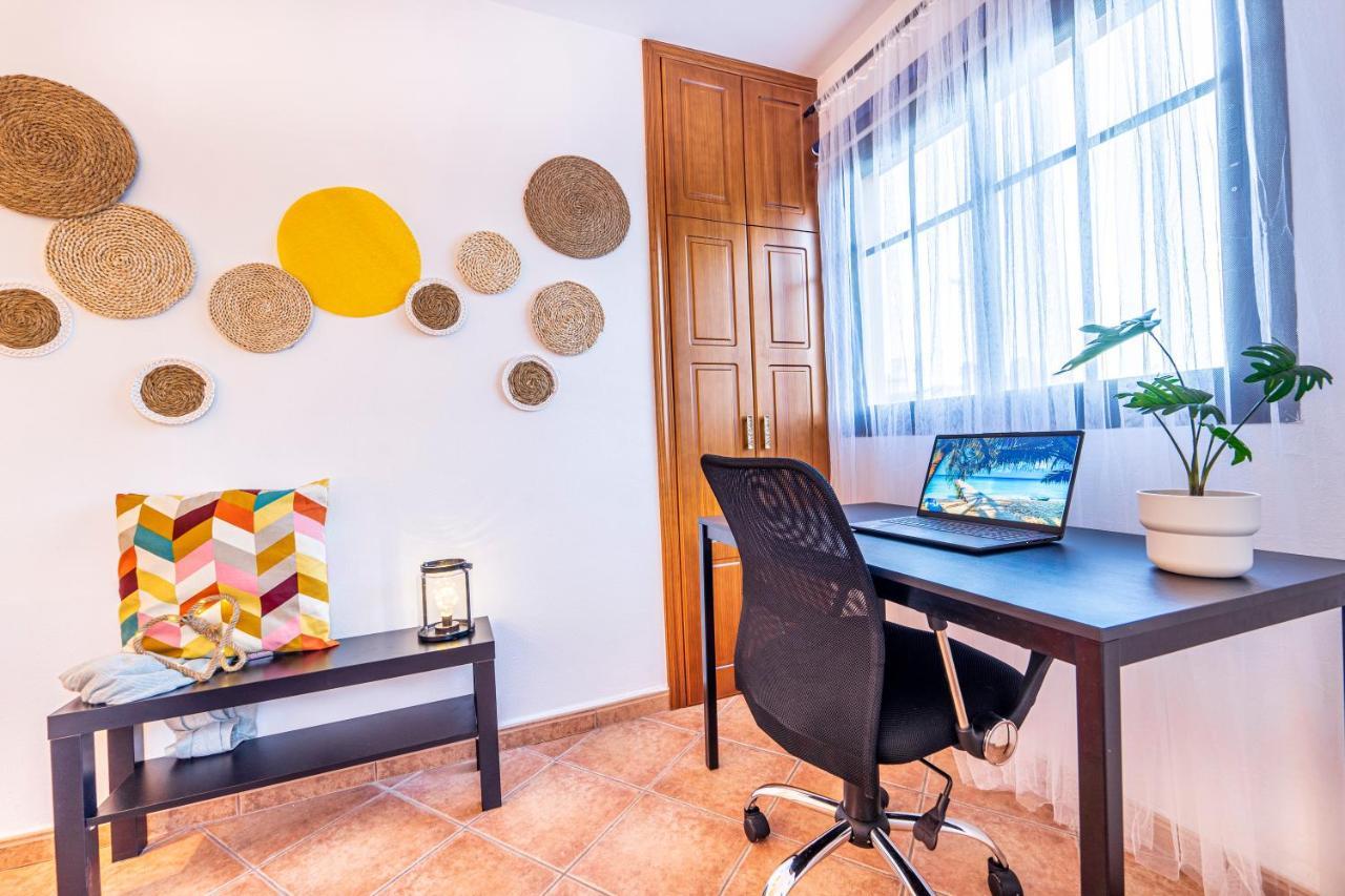Carrizal House Airport & Digital Nomads Apartment ภายนอก รูปภาพ